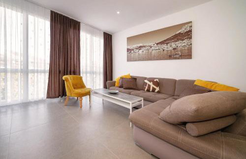 Apartment Juranić II with pool - Photo 19