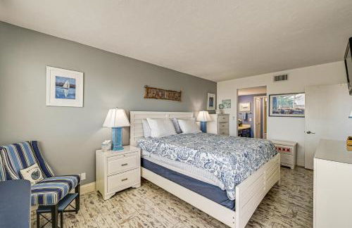 Pool Access Relaxing Naples Bay Extended Stay! - Foto 16