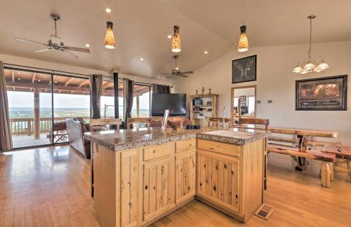Overgaard Cabin w/ Pool Table & Incredible View - Foto 8