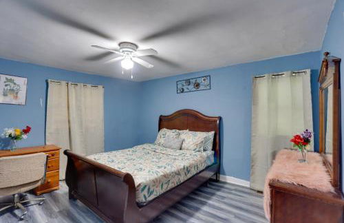 9 Mi to Hersheypark Spacious Home with Deck - Foto 13