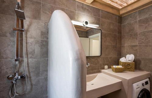 Lithos Luxury Pool Villa - Photo 15