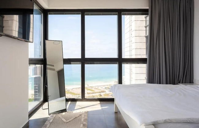 Luxury Penthouse on High Floor with Hot Tub - Foto 11