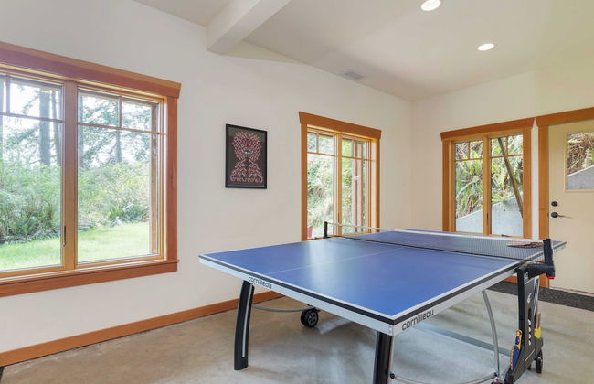 Goss Lake Chalet by Avantstay Lakefront w/ Dock - Photo 8