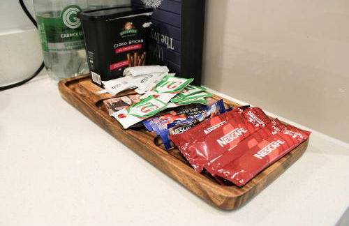 The Ivy Abode, Stylish 2-Bed Apartment Free Parking - Foto 32