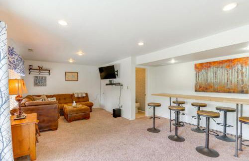 Balcony and Fire Pit Home on Lake of Ozarks! - Foto 5