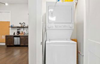 1BR with Parking - Walk to Convention Center & Stadiums - Foto 13