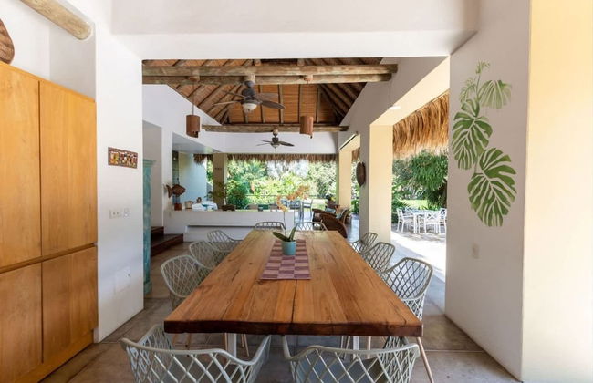 w Lovely 4BR Villa at Mesa de Yeguas - Photo 20