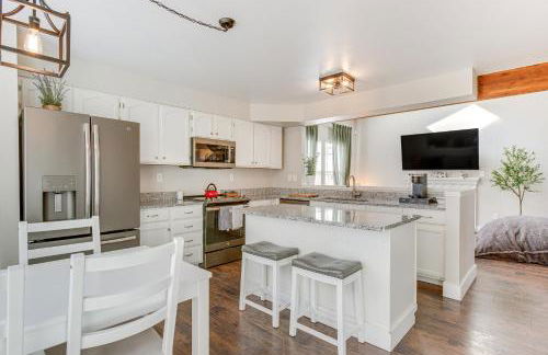 6 Mi to Dtwn Arvada Home with Hot Tub and Yard - Foto 7