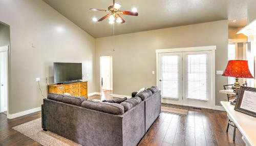 Elegant Smithfield Home with Views - 6 Mi to USU! - Foto 3