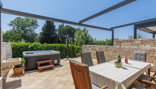 House Krnic 1 - Photo 3