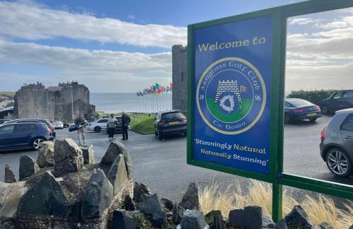 Beautiful 3-Bed House in Sunny Killough Down - Foto 24