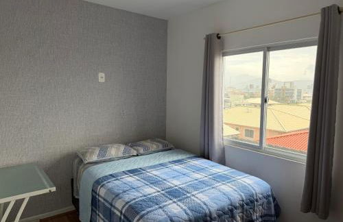 Lindo apartamento completo e com garagem coberta - Foto 12