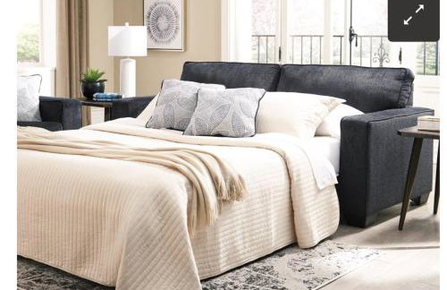 Stylish Downtown Apt - Workspace - Games - Parking - Foto 18