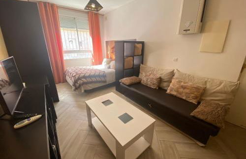 LARRA LA MEJOR OPCION PARA VER LA WARNER - Foto 5