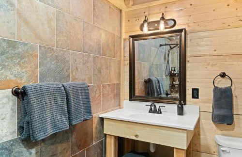 Ski In Ski Out Hunter Mtn Seasonal Pool Access w Panoramic Views Hike Swim Fish Unwind - Foto 15