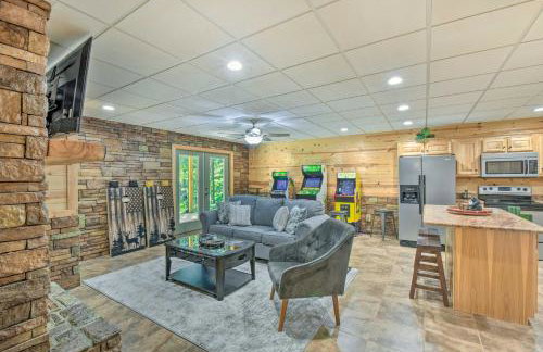 Great for Families! Lavish Hiawassee Cabin - Foto 26
