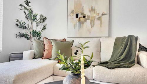 Luxe 2BR Condo Next to Pool Trails & Mountain - Foto 2