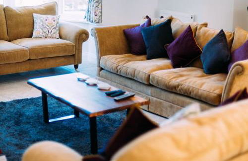 Country Crabtree Bungalow with large wild garden - Photo 21