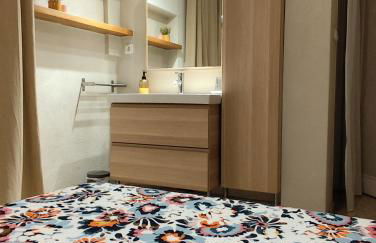 Maison Médicis - T5 Spacieuse et Calme en Ville - Emplacement Idéal - Photo 3