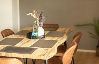 C4S -COME4STAY -InnHarmony- Stilvoll eingerichtetes Apartment für bis zu 8 Personen - Hochwertige Betten I voll ausgestattete Küche I Balkon I Badezimmer I WLAN I Smart TV - Foto 13