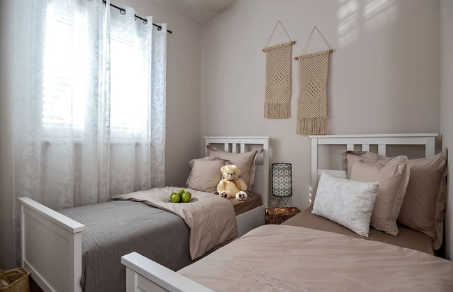 Luxury Villa Lelu With Heated Saltwater Pool, Parking, High Speed Internet, Bbq, el. car Charge T2 - Foto 10