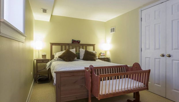 Spacious Split-level Apartment - Great for Groups - Foto 3, Habitación