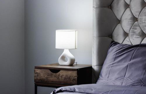 New, modern 4 bed, 3 bath house ,free parking - Foto 16