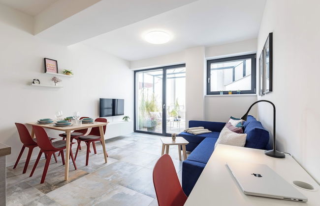 Fully equipped apartments with Terraces, Free garage parking, Netflix & AC - by Apartmány Šlapanice cz - Foto 37