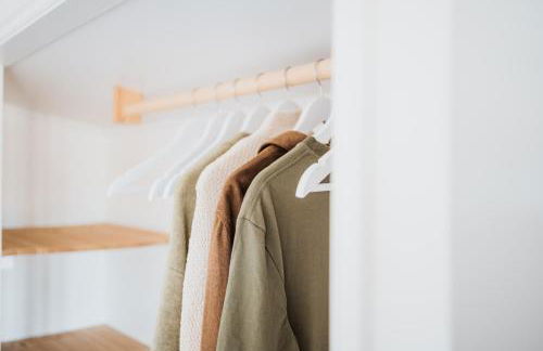 Kodu Lodge - spacious 2 storey coastal home with balcony, sea view, garden & BBQ - Foto 21