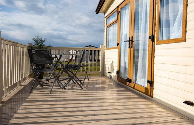 Stunning 2 Bed Chalet in Silversands Lossiemouth - Photo 17