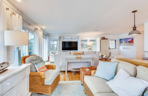 Carrabelle Retreat with Boat Dock and Views of Gulf! - Foto 8