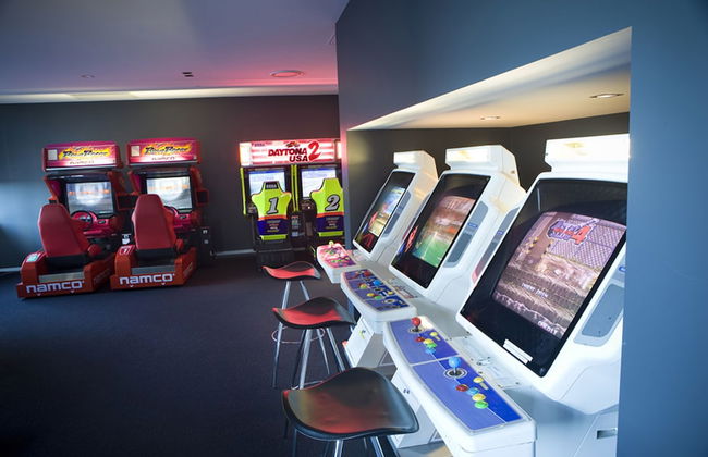 Mantra Circle on Cavill - Photo 77