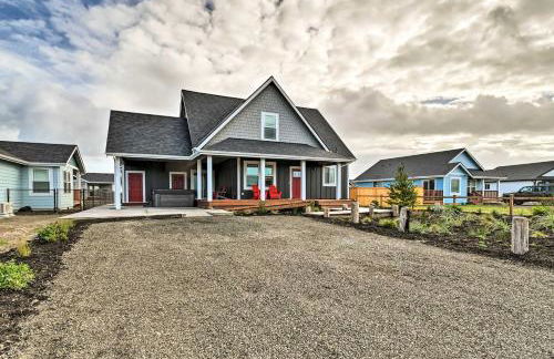 Ocean Shores Getaway with Fireplace and Hot Tub! - Foto 2