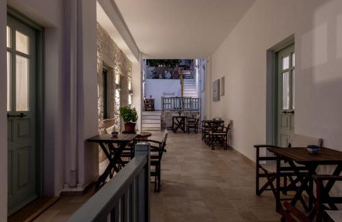 Monachofolitses - Photo 26