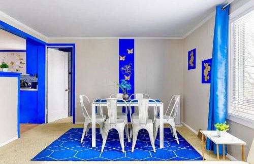 The Sapphire Haven - Your Old Brooklyn Oasis Awaits Families, Couples, Business Travelers Near Downtown With Parking, 300 MB WiFi & Self Check-In - Foto 44