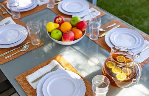 Far Far Away in Vista Las Palmas by ACME House Company - Foto 14