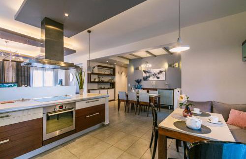 ARTica condo - Photo 48