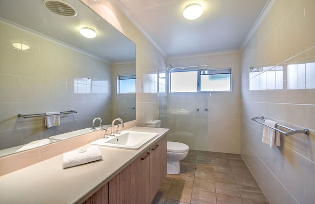 Coco Bay Resort - Photo 56