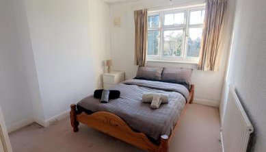 Spacious House in Ruislip Free Parking Near Tube - Foto 2