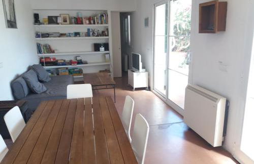 Preciosa casa en primera línea del mar - Foto 12