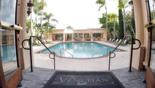 -Vacation-Top corner 2-story one bedroom La Jolla Condo - Foto 4, sunbed