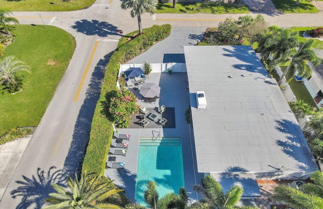 5BR with Heated Pool 5 min to Beach - Photo 66