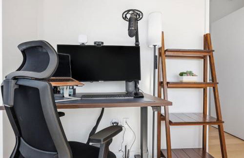 Greenpoint 1 BR w Work Setup by Anyplace - 11752 - Photo 25