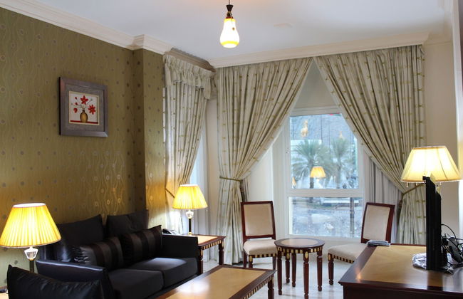 Pioneer Hotel Apartments - Photo 10