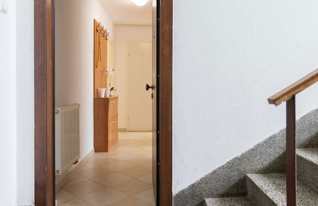 2bdr Apartment With Balcony Near Maksimir - Photo 17