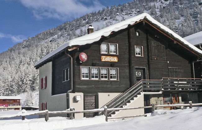 Welcoming Holiday Home in Saas Grund With Garden - Foto 14