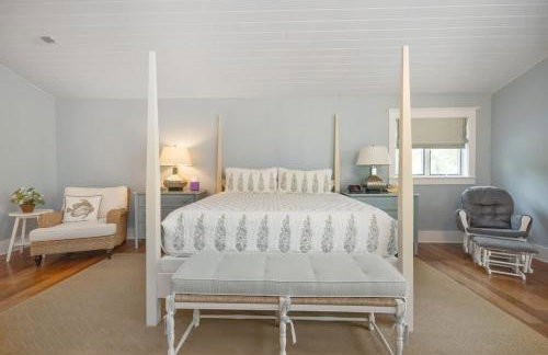 Sunset Shores Sanctuary by Juniper Holiday + Home - Photo 26