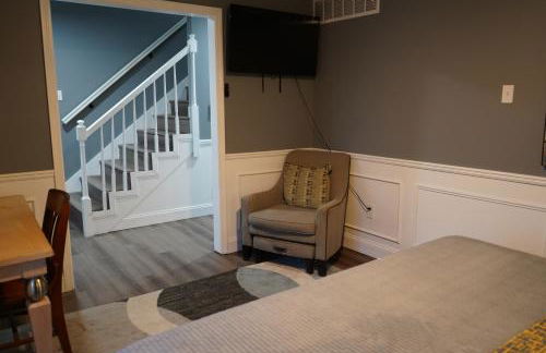 Stylish 4BR Prime Location Close to All! - Foto 44