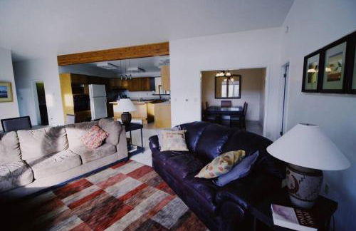 Charming, Spacious, Contemporary Mountain Retreat - Foto 25