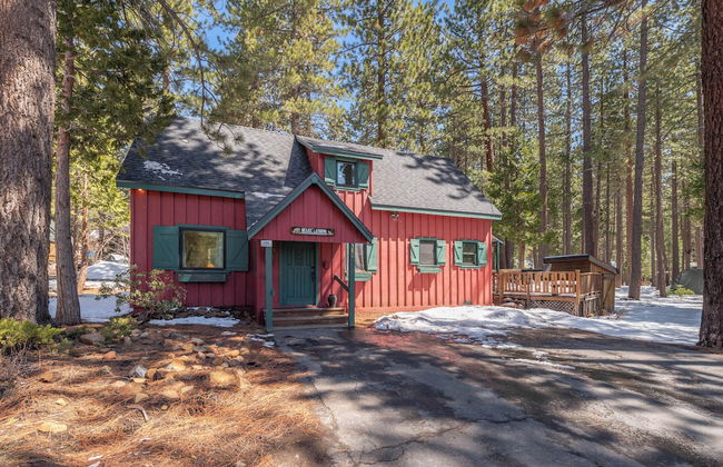 Cozy Cabin Private Hot-Tub Walk to Lake by Sierra Getaways - Foto 20